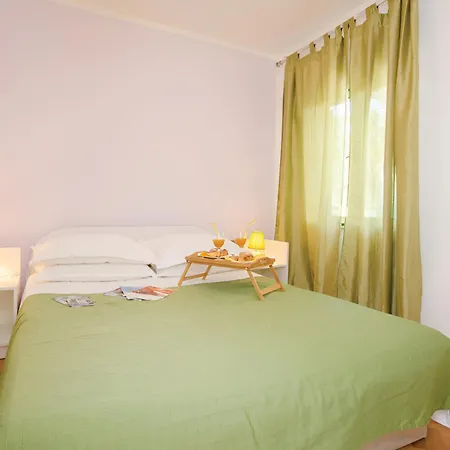 Olivenbaum Kaštel Štafilić