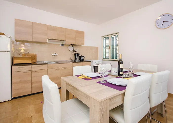 Olivenbaum Hébergement de vacances Kaštel Štafilić