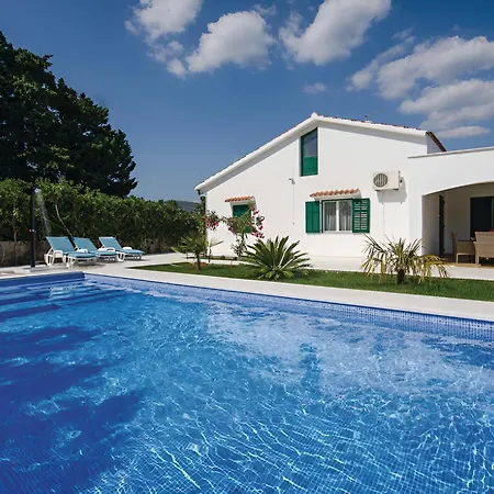 Vikendica Olivenbaum Kastel Stafilic