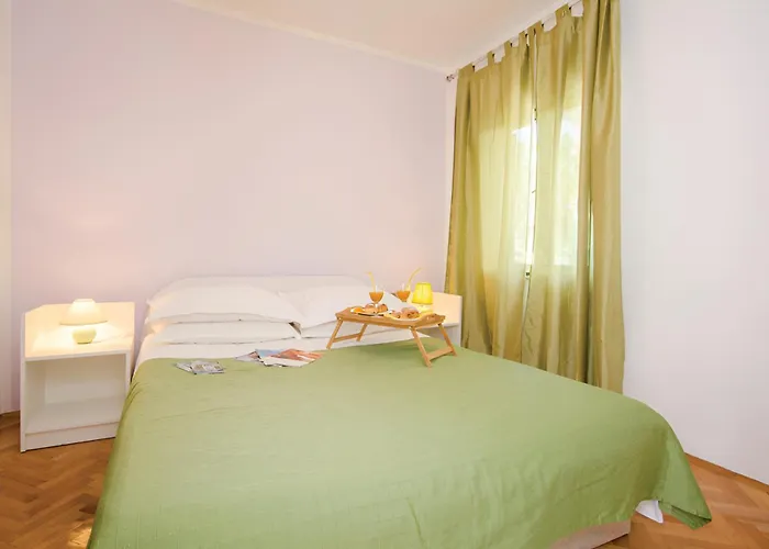 Olivenbaum Kaštel Štafilić